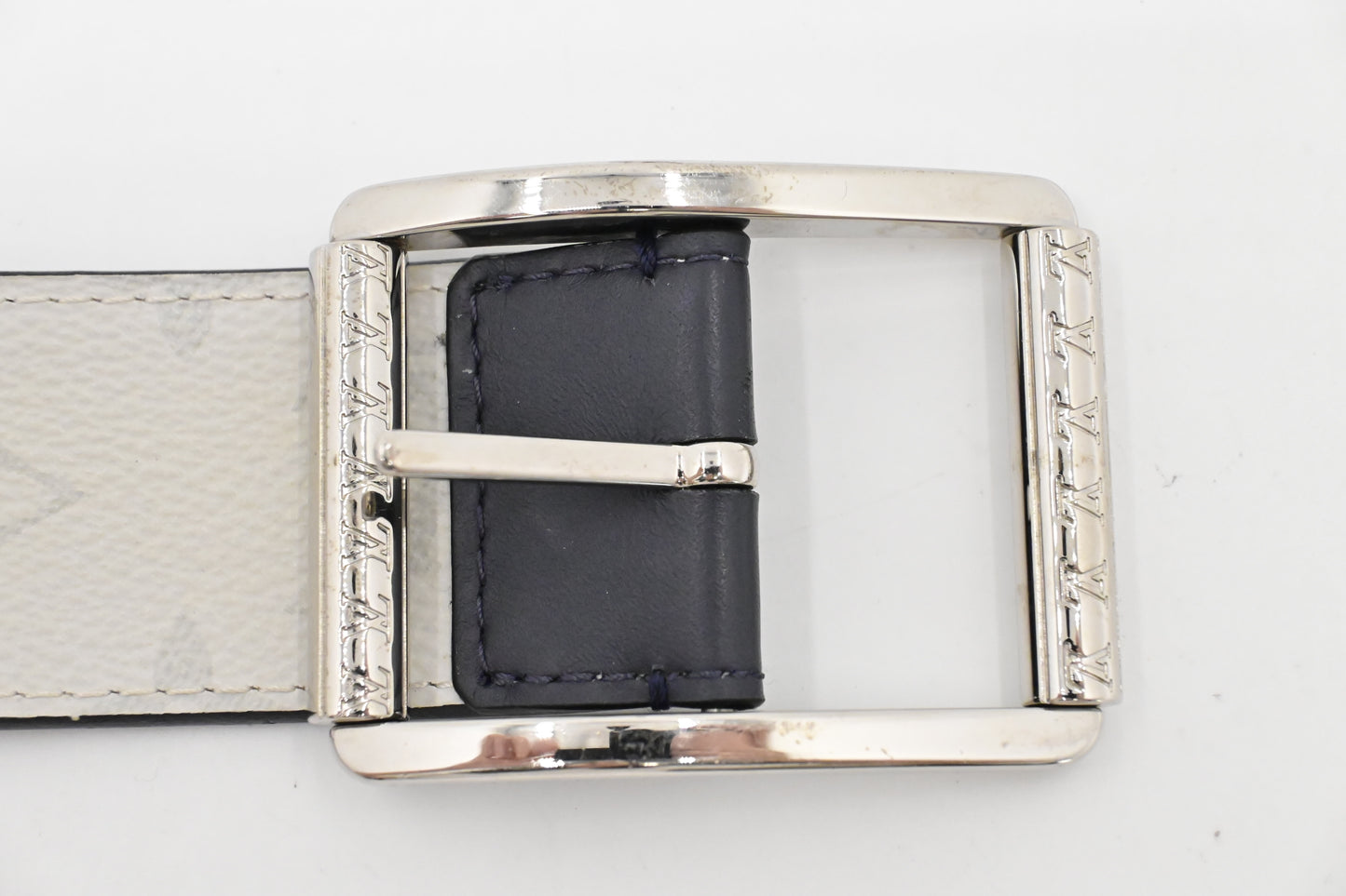 Louis Vuitton Belt in White Monogram Canvas