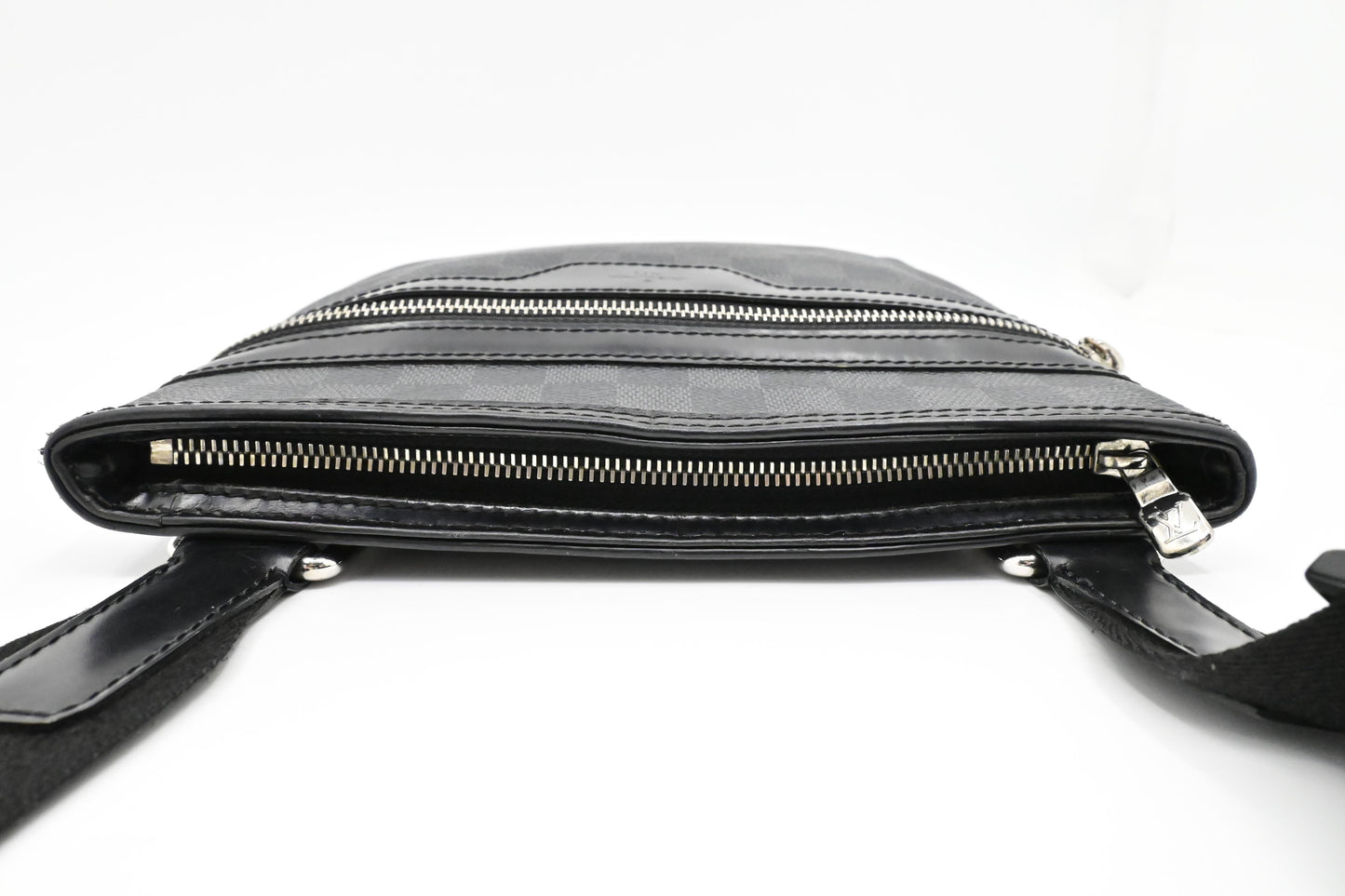 Louis Vuitton Thomas in Damier Graphite Canvas
