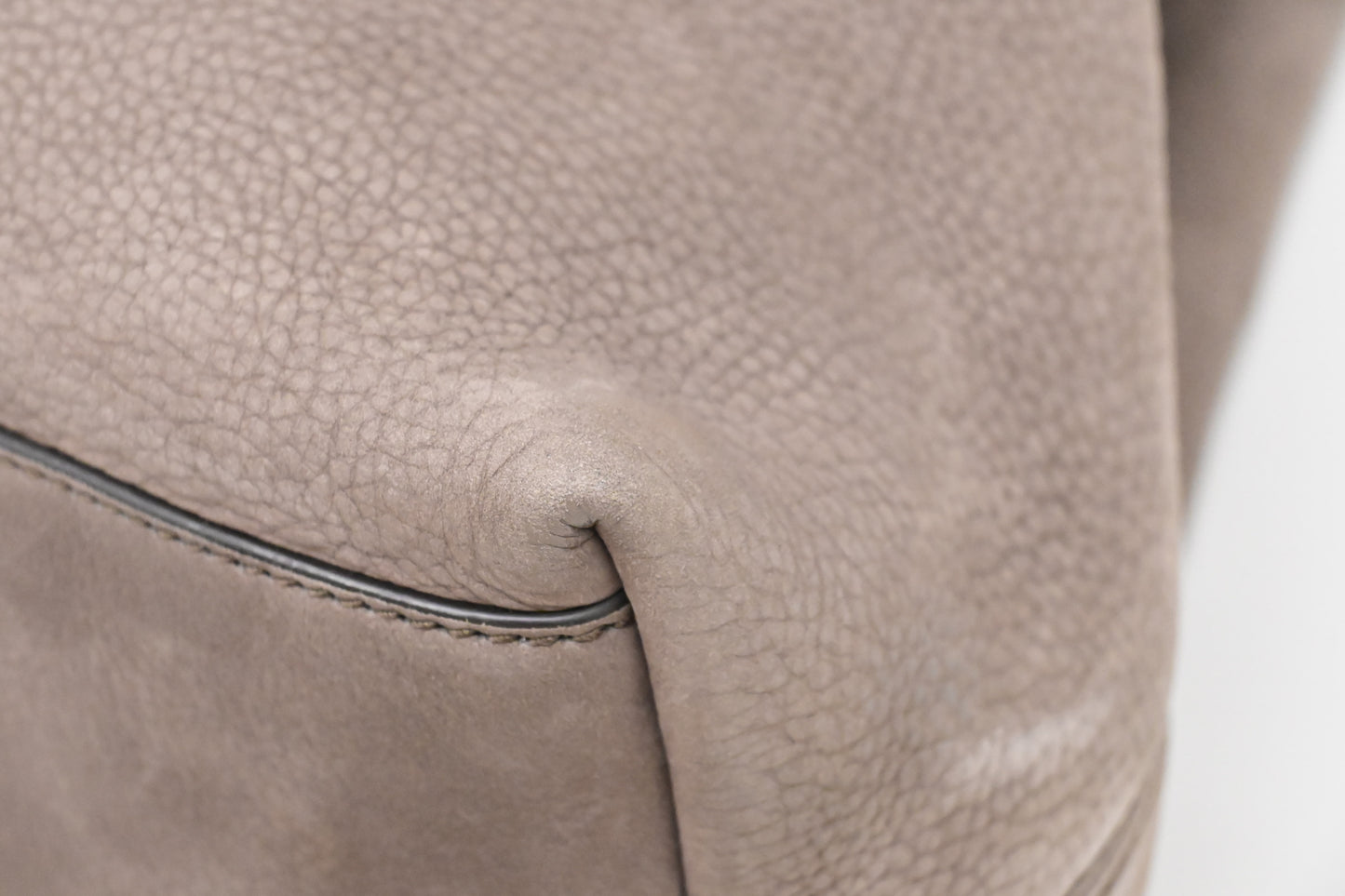 Gucci Soho Chain Shoulder Bag in Gray Leather