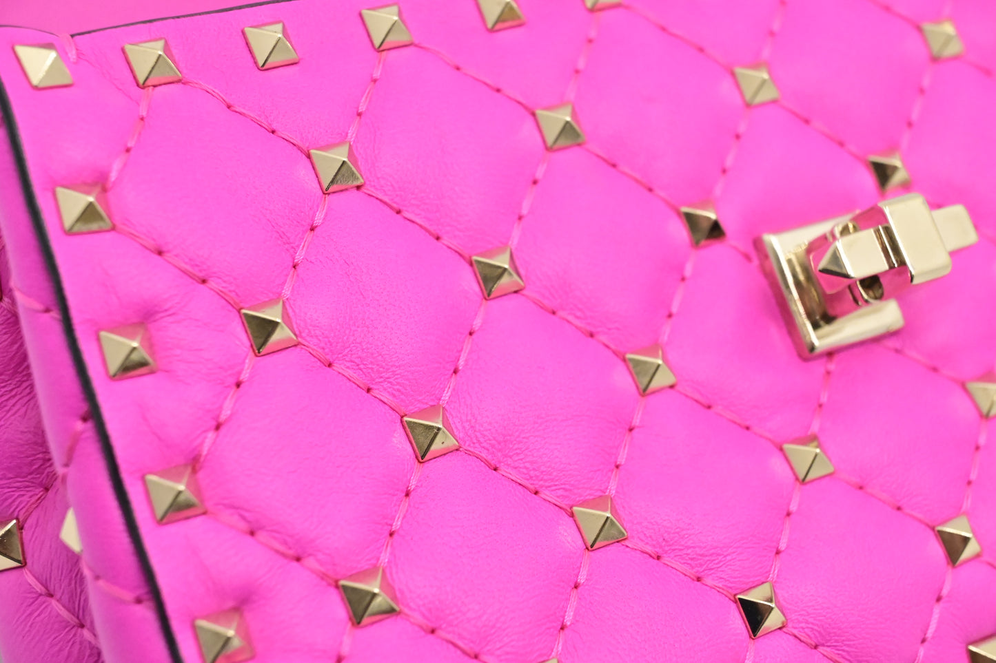 Valentino Small Rockstud Handbag in Pink Leather