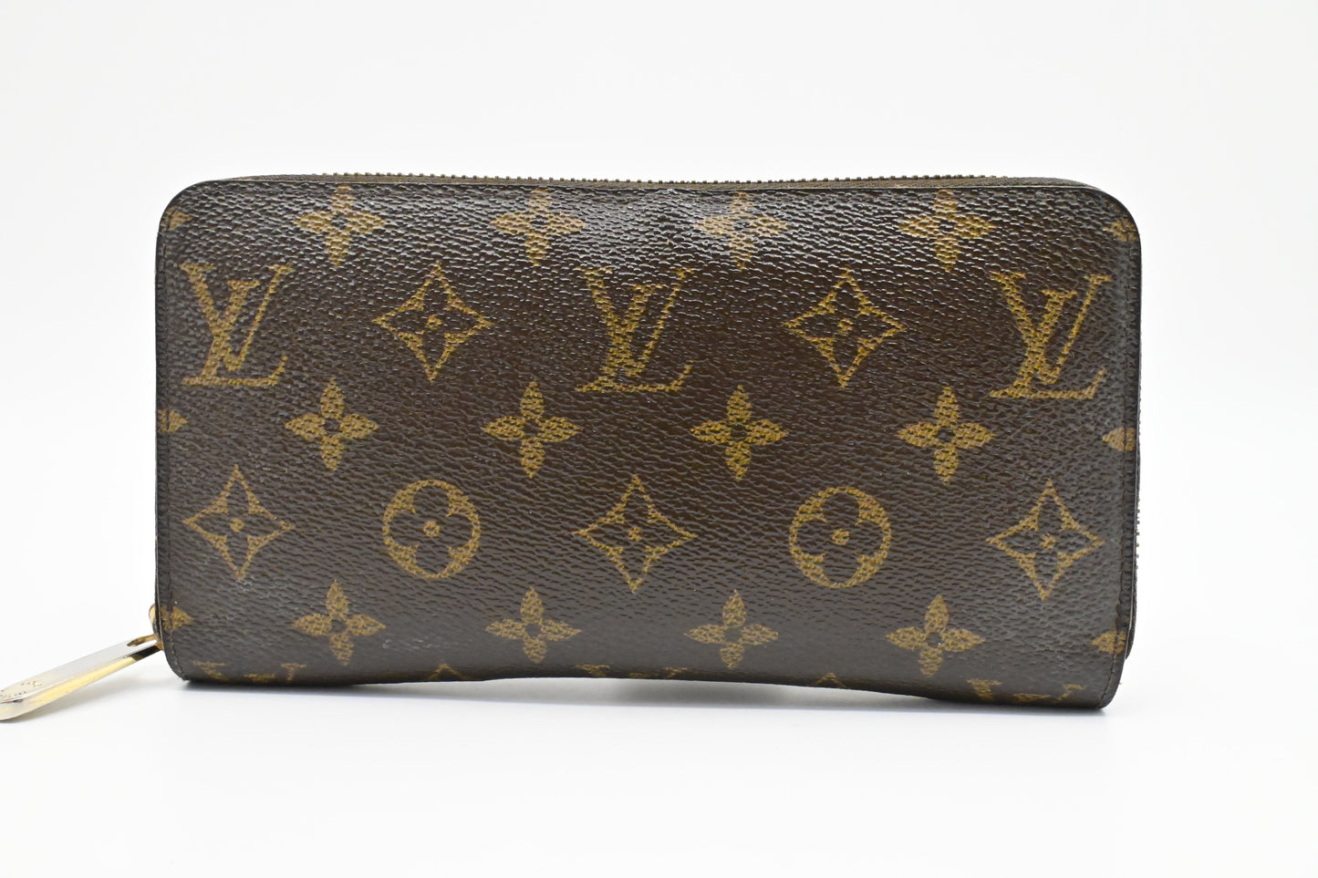 Louis Vuitton Zippy Wallet in Monogram Canvas