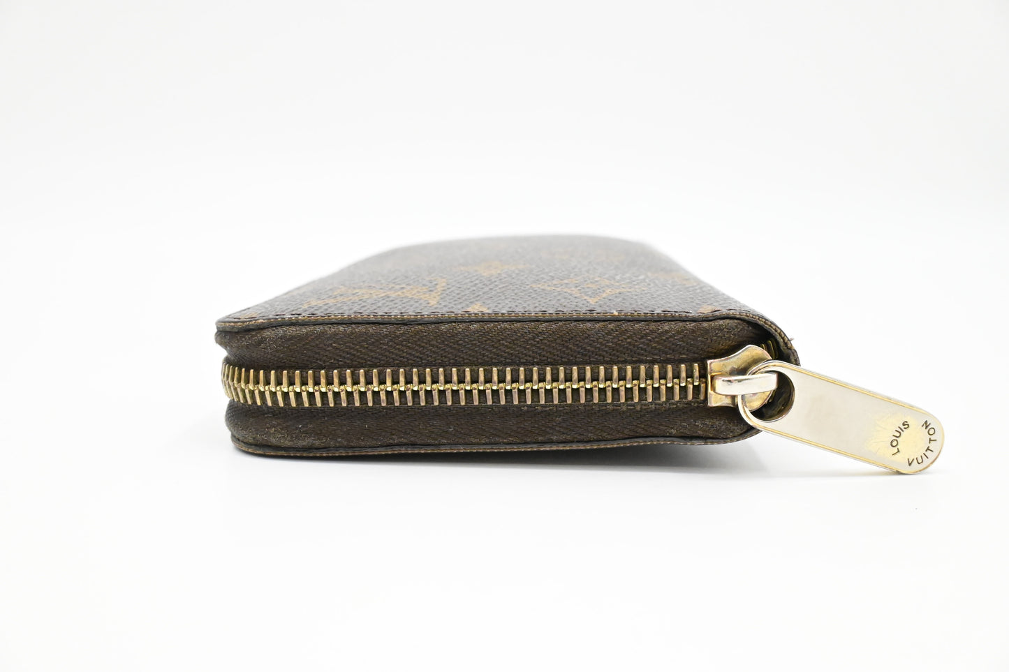 Louis Vuitton Zippy Wallet in Monogram Canvas