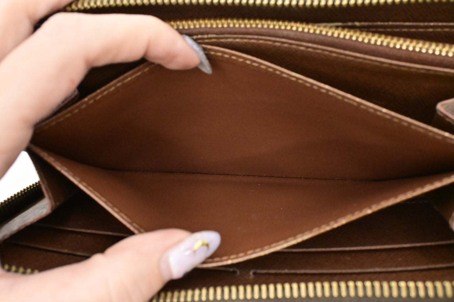 Louis Vuitton Zippy Wallet in Monogram Canvas