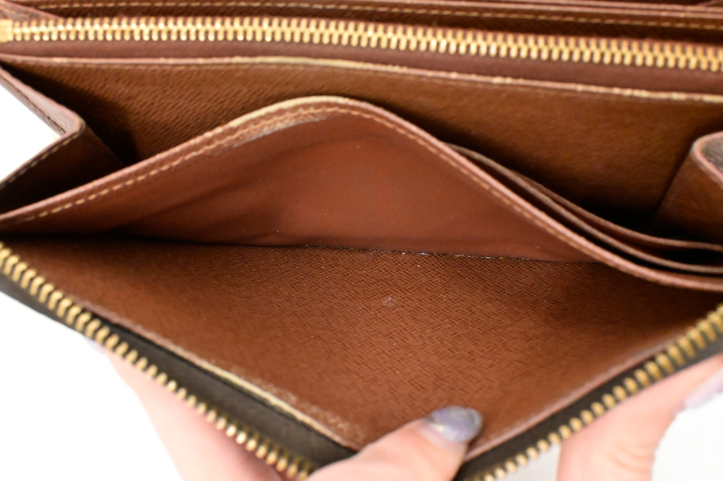 Louis Vuitton Zippy Wallet in Monogram Canvas