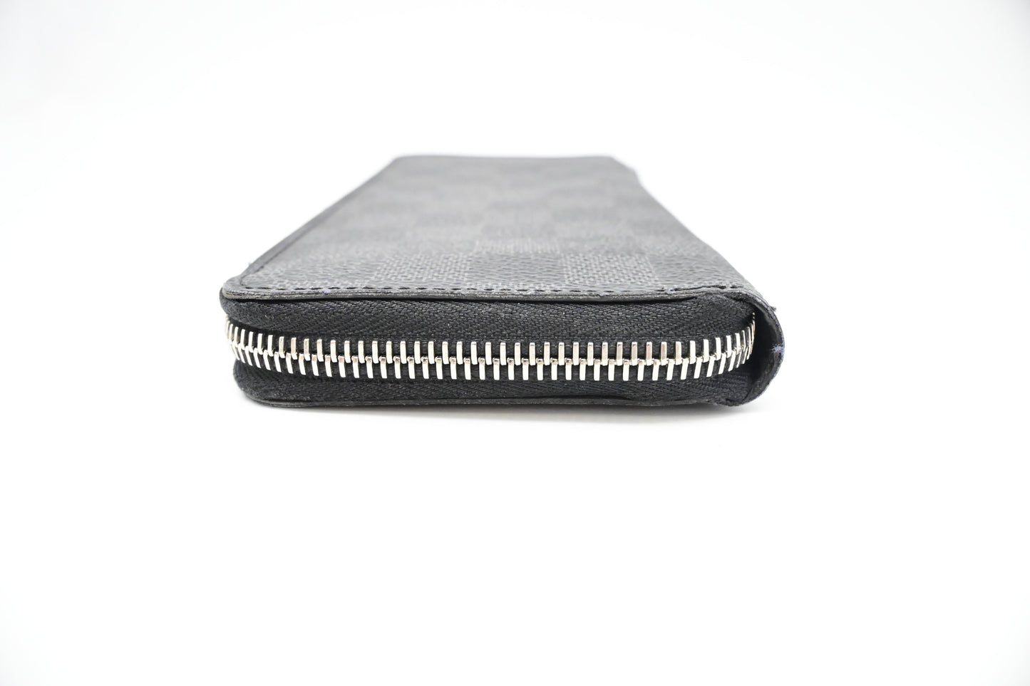 Louis Vuitton Vertical Zippy Wallet in Damier Graphite Canvas