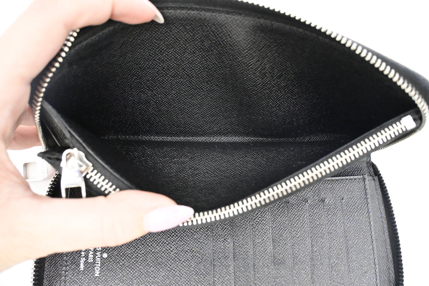 Louis Vuitton Vertical Zippy Wallet in Damier Graphite Canvas