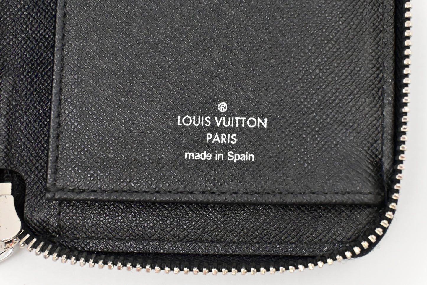 Louis Vuitton Vertical Zippy Wallet in Damier Graphite Canvas