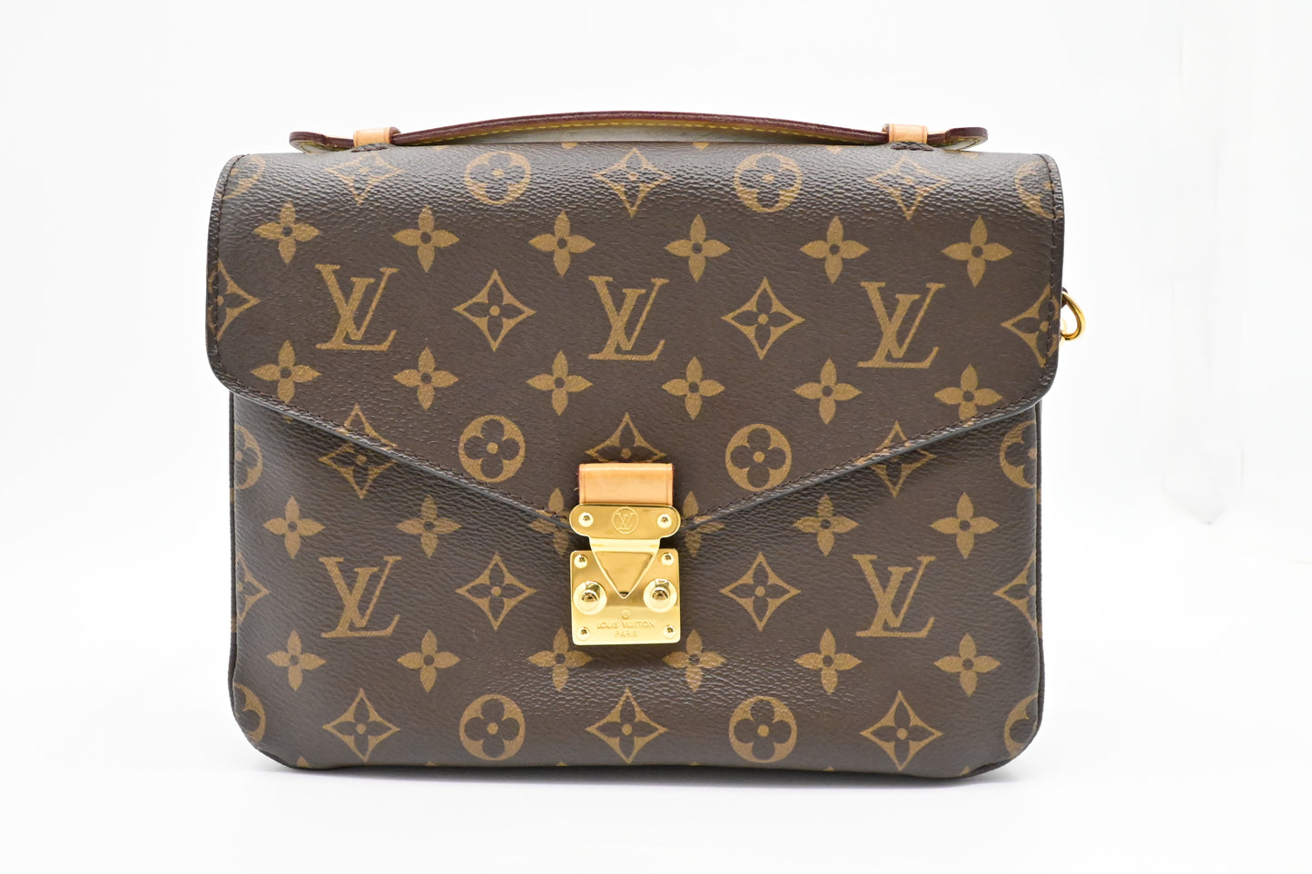Louis Vuitton Pochette Métis in Monogram Canvas