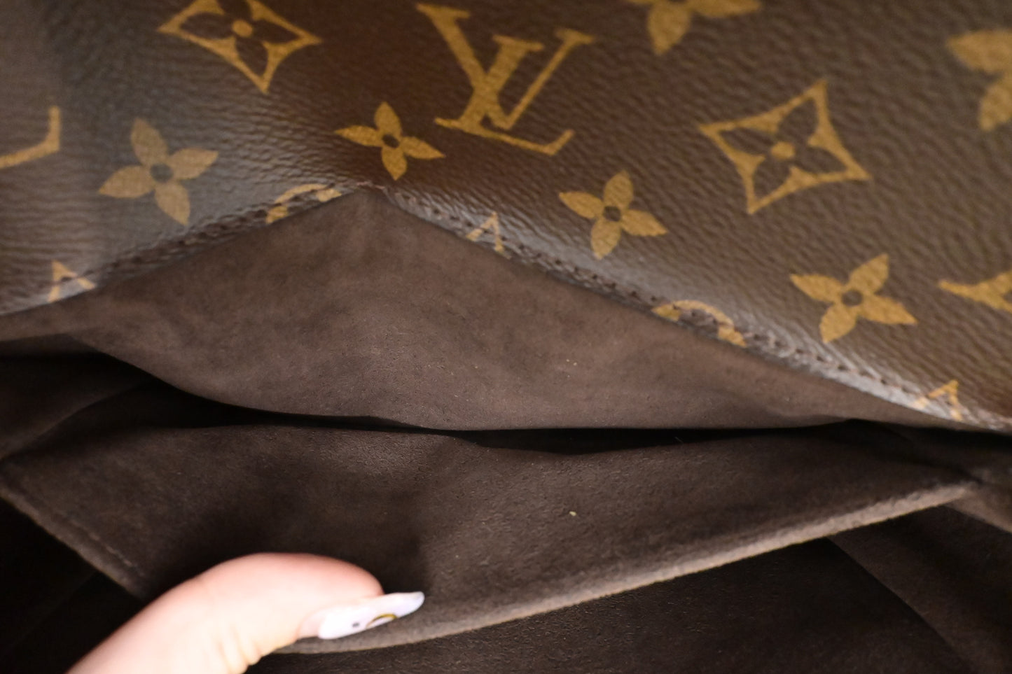 Louis Vuitton Pochette Métis in Monogram Canvas