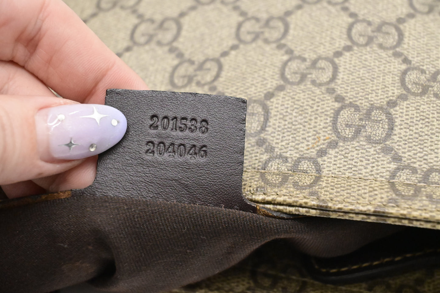 Gucci Crossbody in GG Supreme Canvas