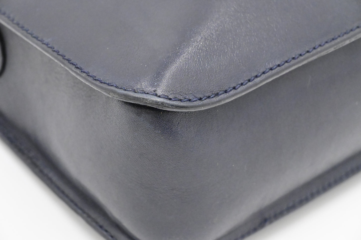 Gucci Crossbody Bag in Dark Navy Blue Leather