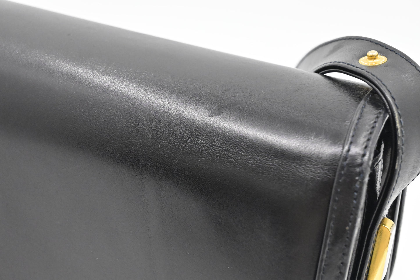 Gucci Shoulder Bag in Black Leather