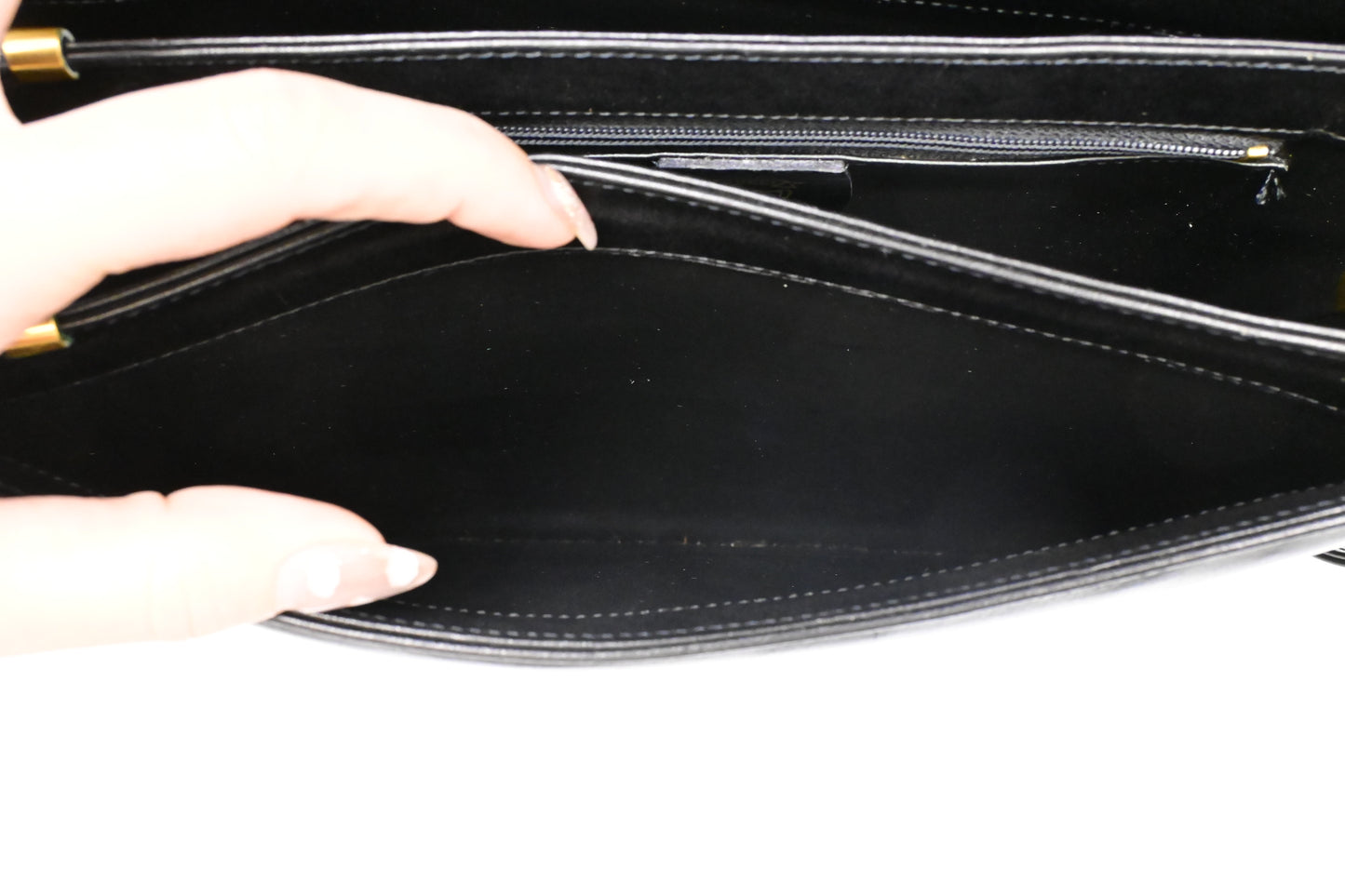 Gucci Shoulder Bag in Black Leather