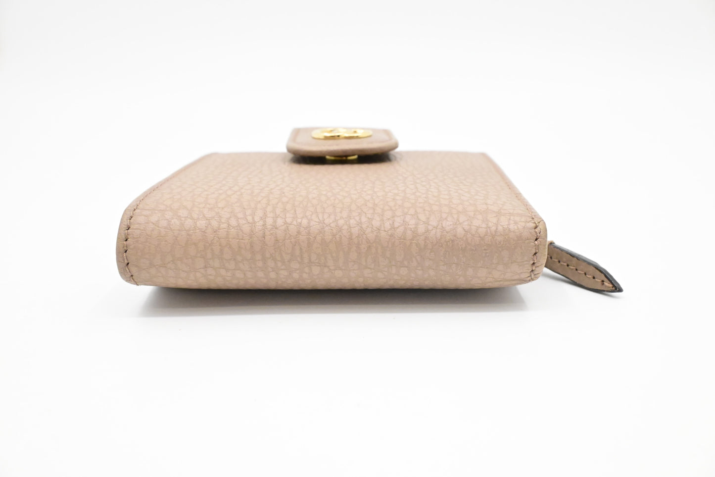 Gucci Compact Wallet in Beige Leather