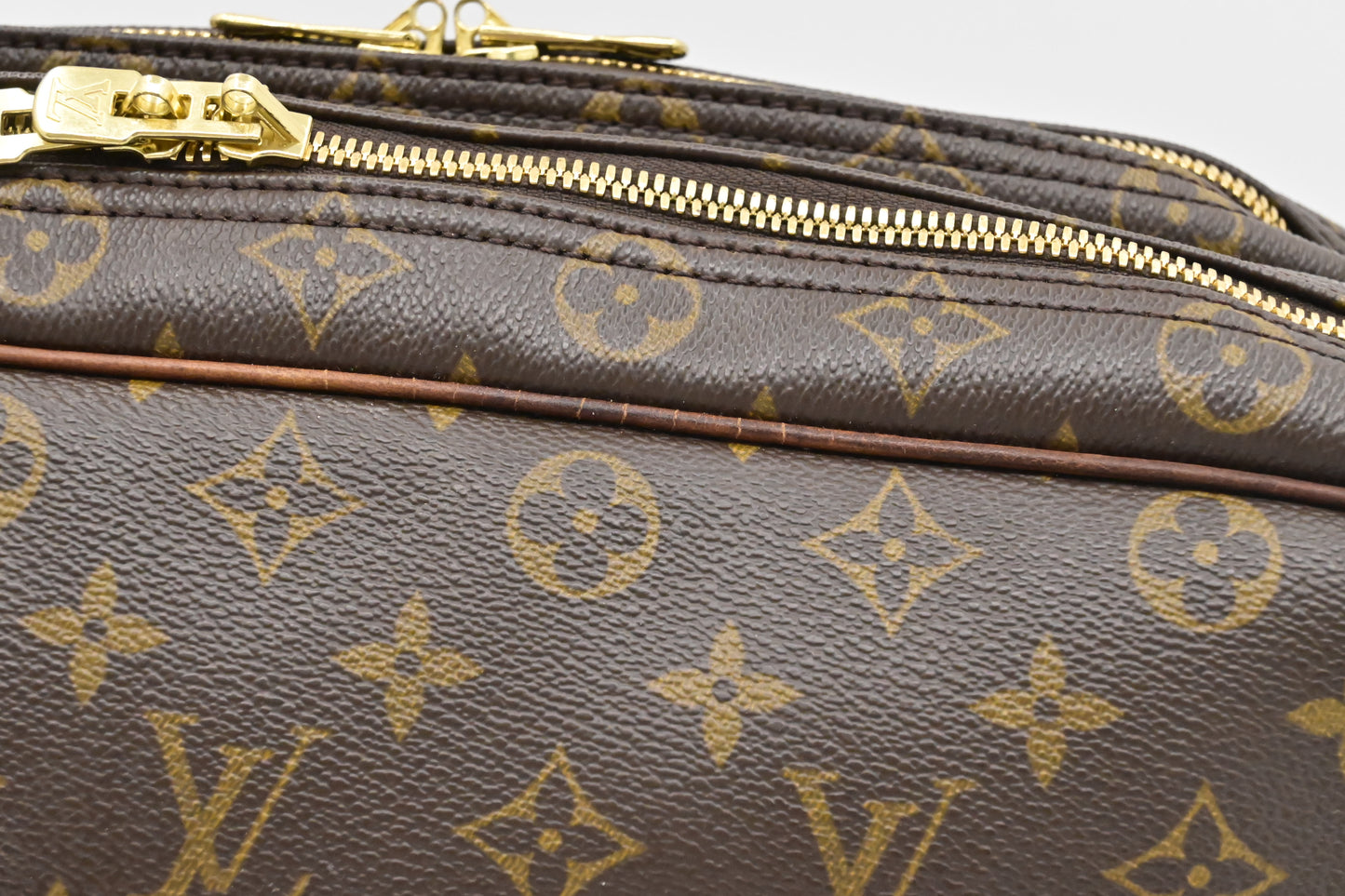 Louis Vuitton Reporter GM in Monogram Canvas