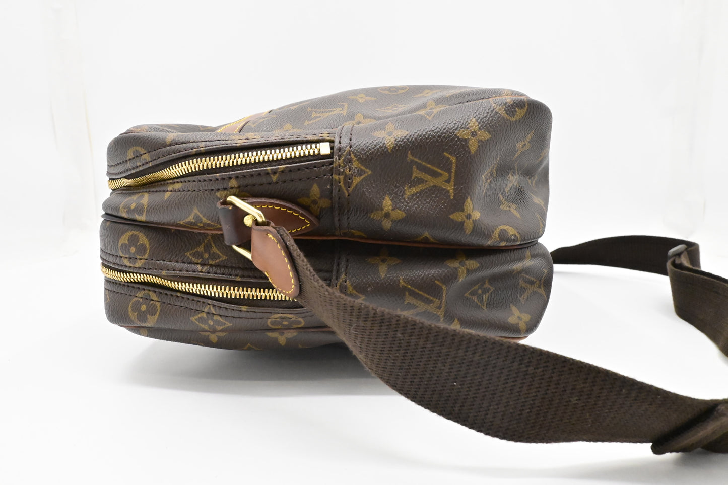 Louis Vuitton Reporter GM in Monogram Canvas