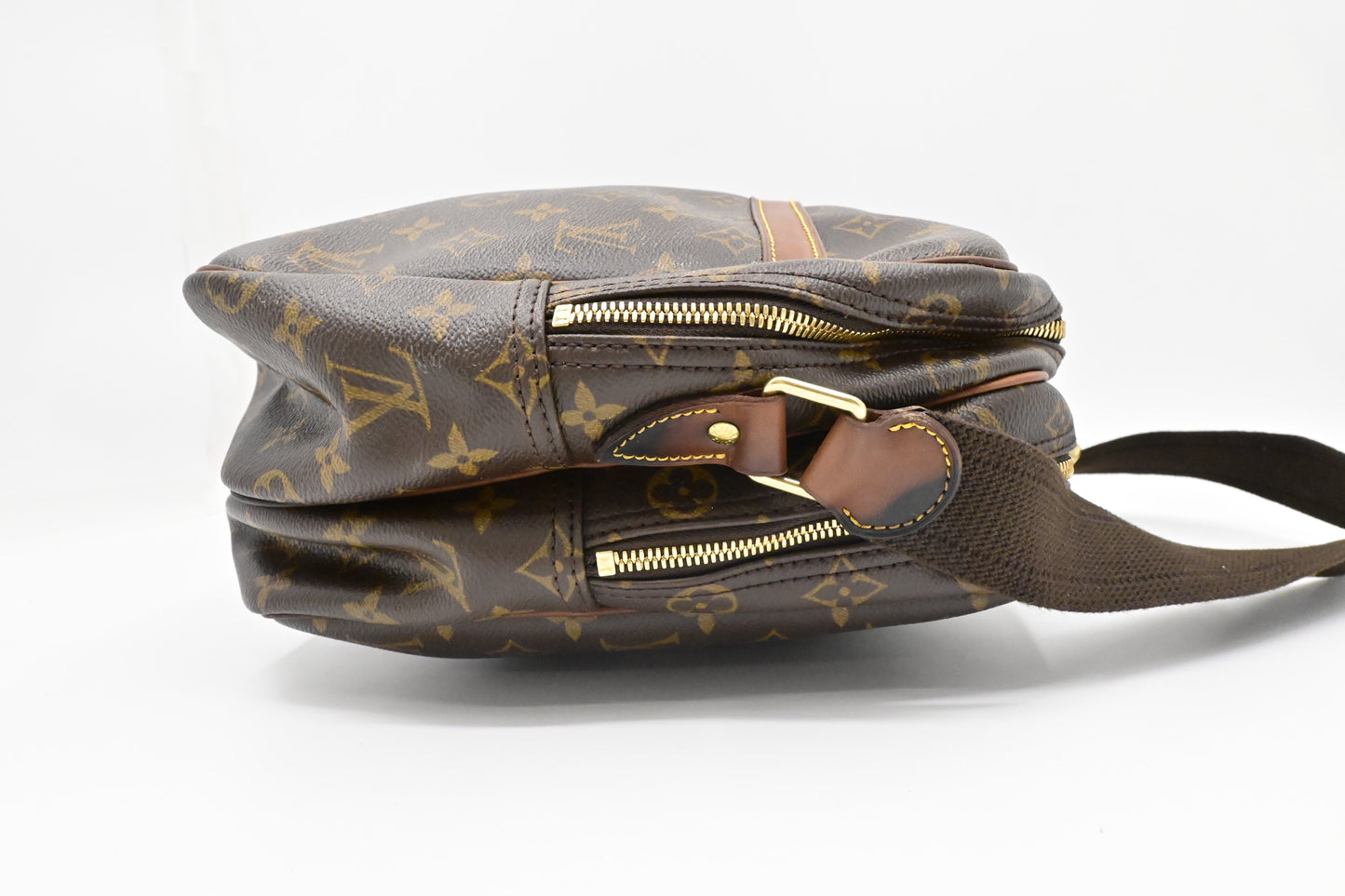 Louis Vuitton Reporter GM in Monogram Canvas