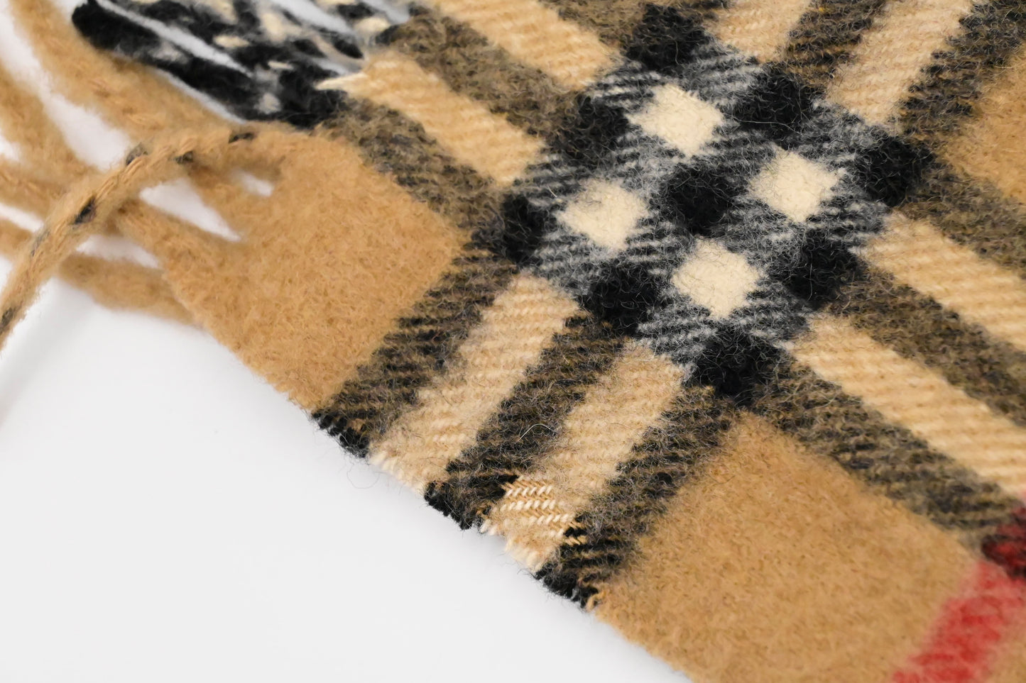 Burberry Scarf in Beige Cashmere