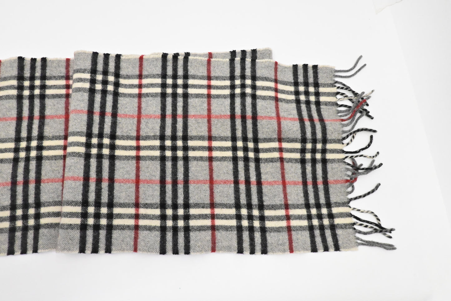 Burberry Scarf in Gray Cashmere