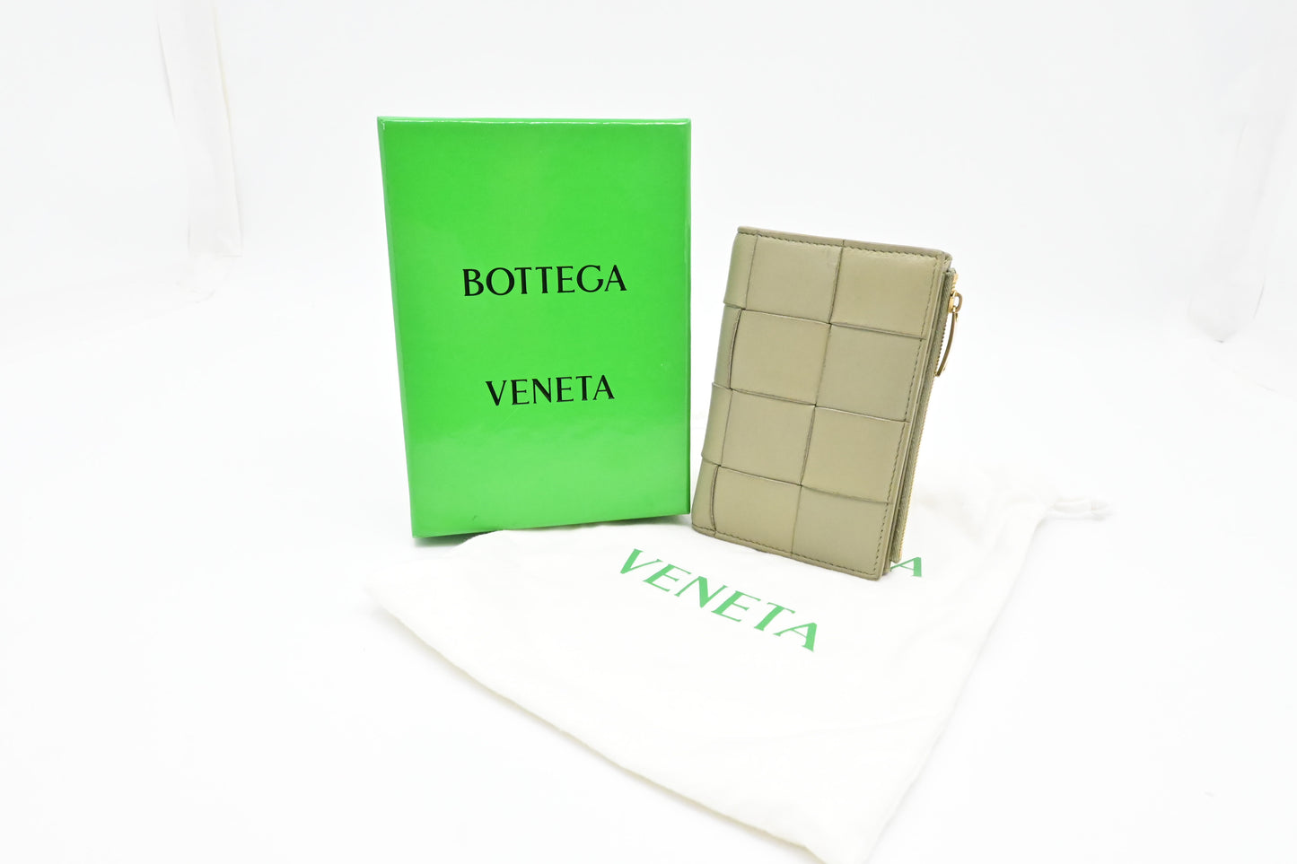 Bottega Veneta Wallet in Green Intrecciato Leather
