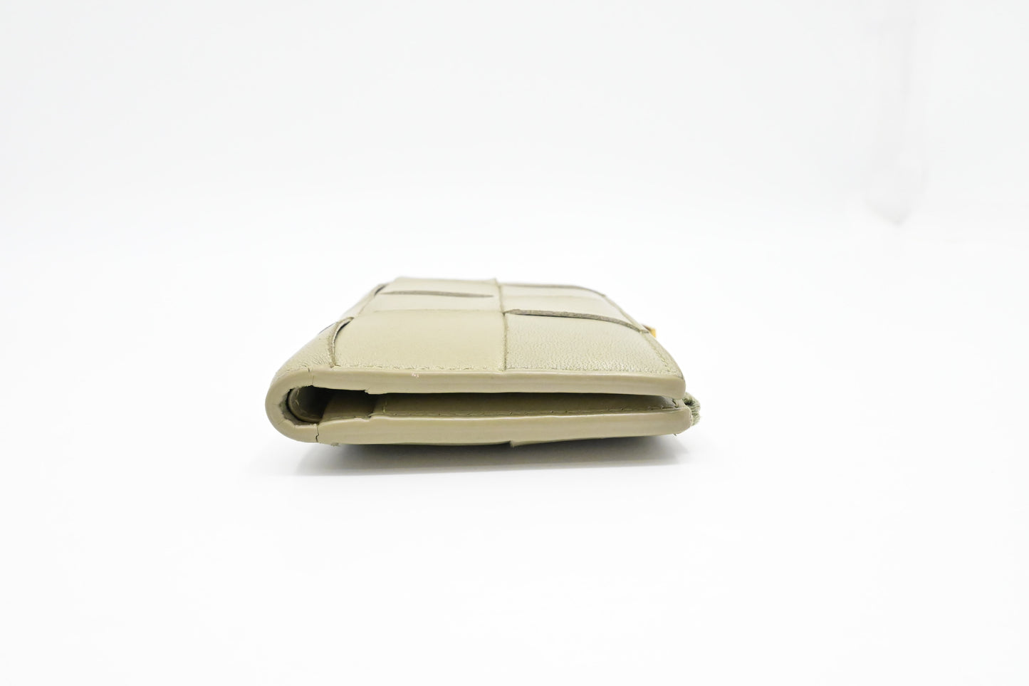 Bottega Veneta Wallet in Green Intrecciato Leather