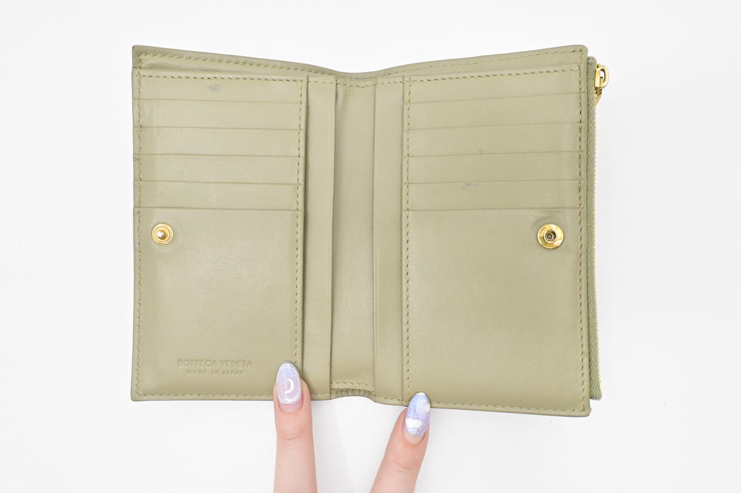 Bottega Veneta Wallet in Green Intrecciato Leather