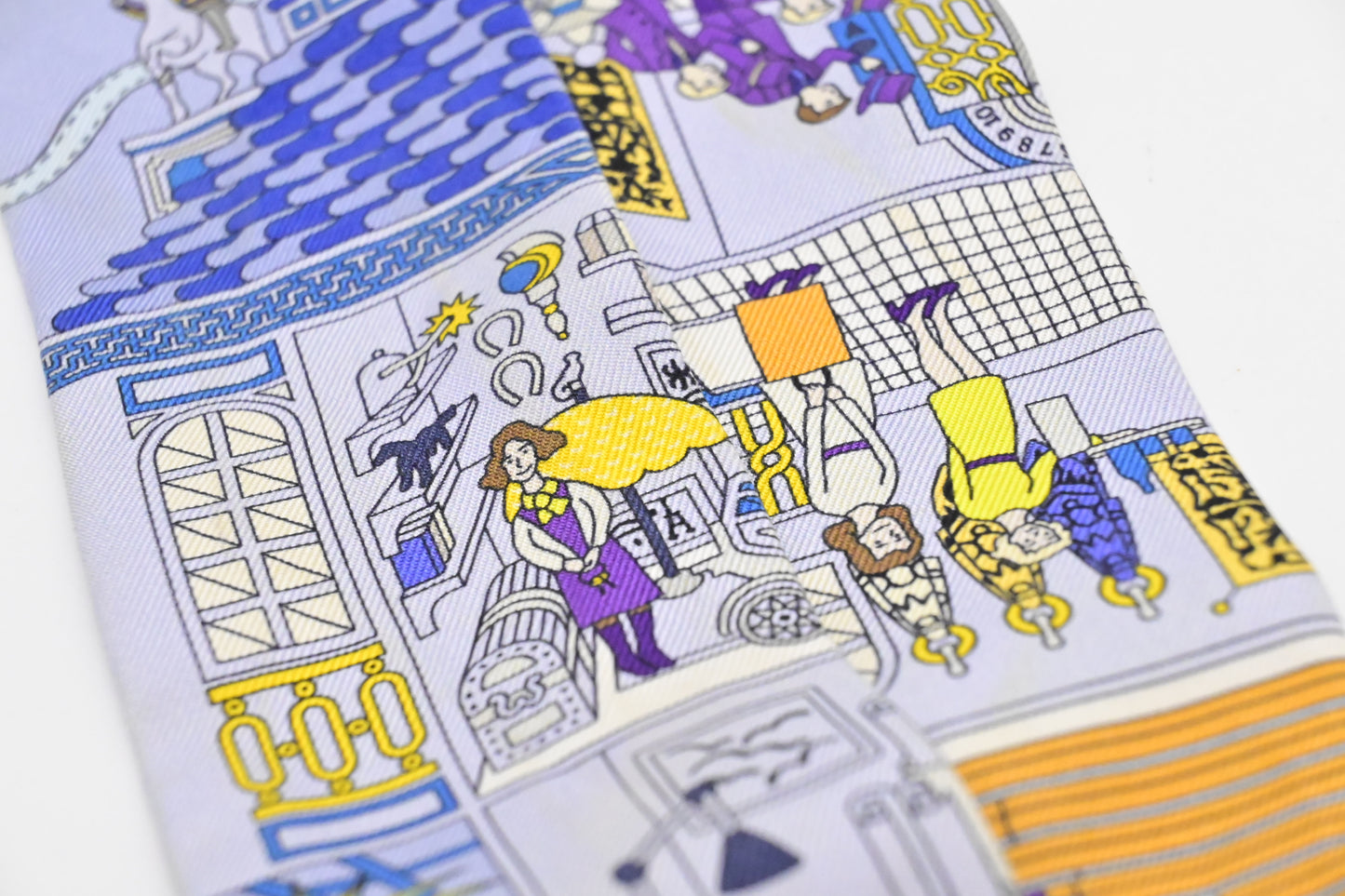 Hermes "La Maison des Carrés" Twilly in Silk