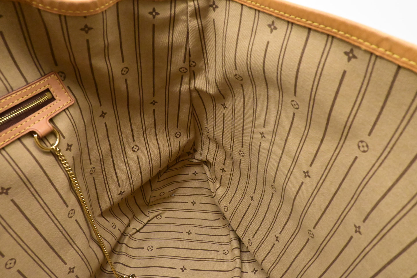 Louis Vuitton Delightful GM in Monogram Canvas