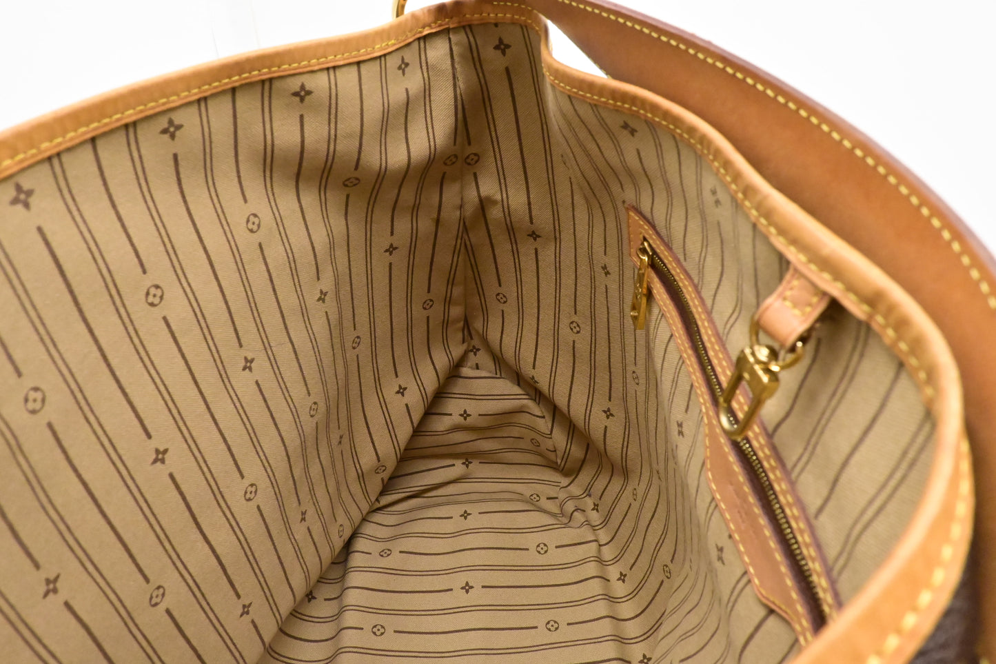 Louis Vuitton Delightful GM in Monogram Canvas