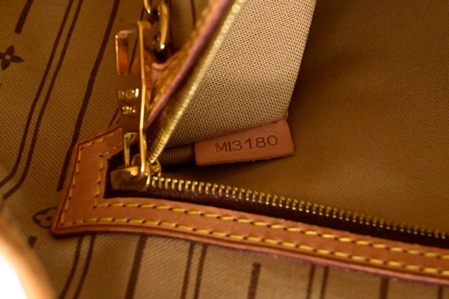 Louis Vuitton Delightful GM in Monogram Canvas