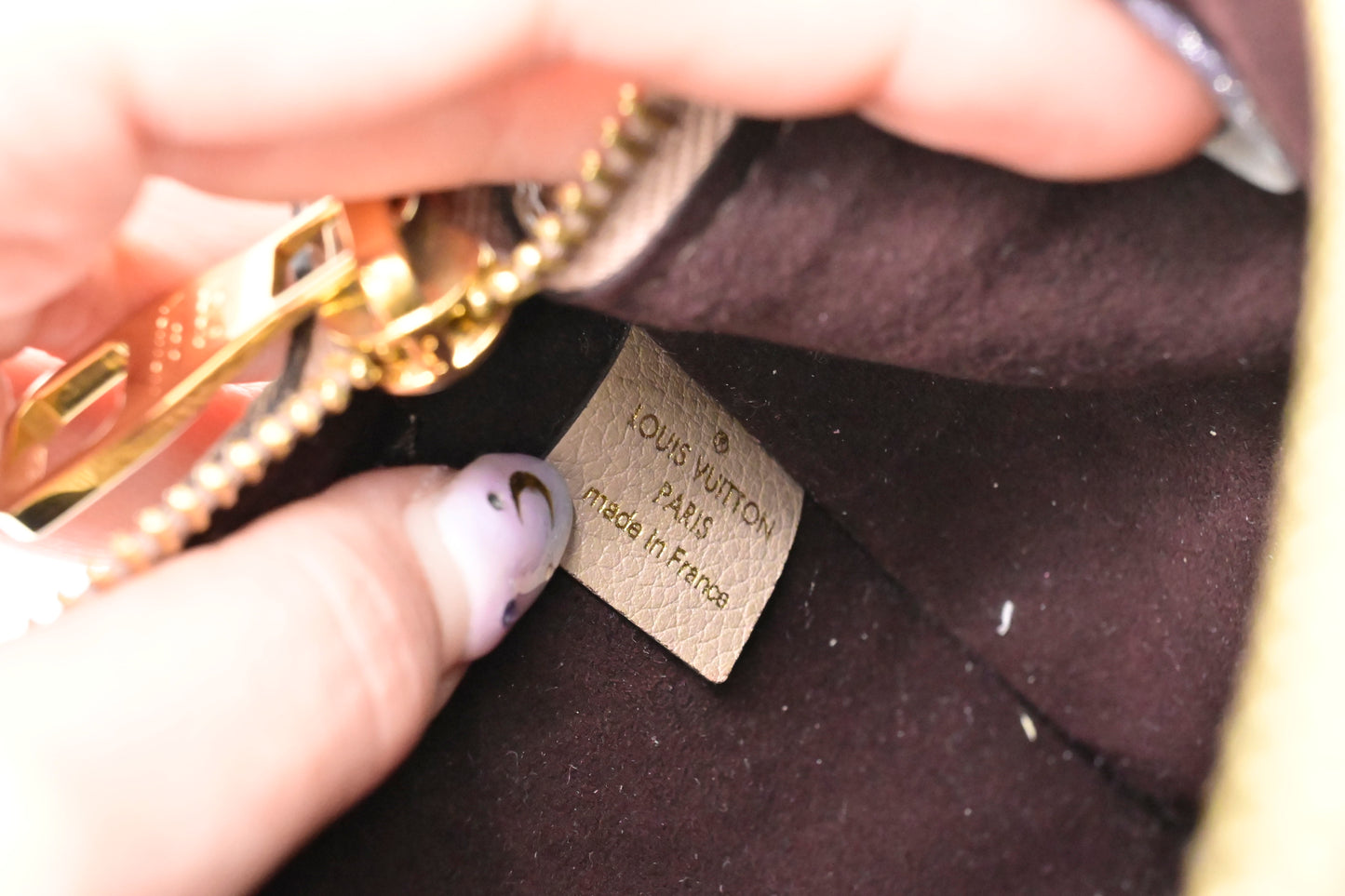 Louis Vuitton Neverfull MM in Turtledove Empreinte Leather