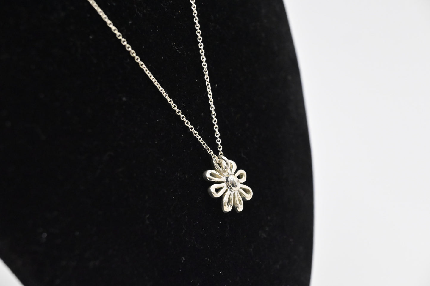 Tiffany & Co. Daisy Necklace in Sterling Silver