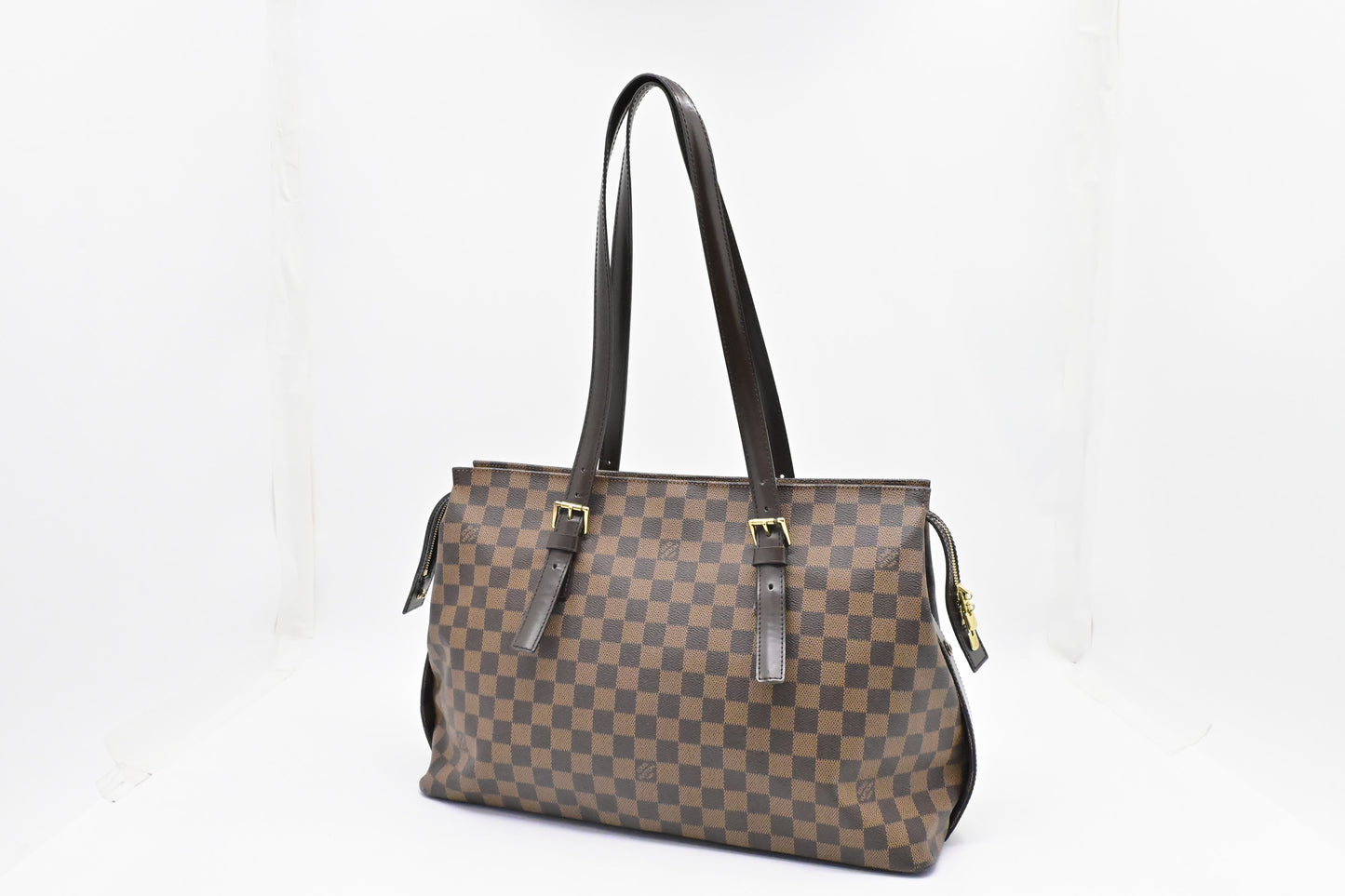 Louis Vuitton Chelsea in Damier Ebene Canvas