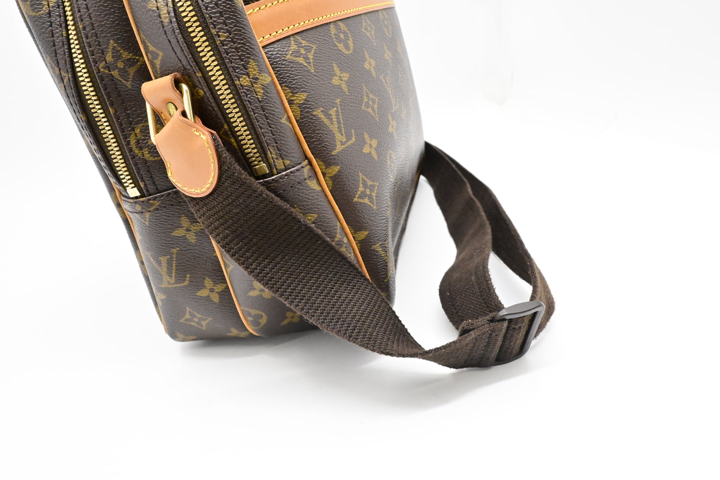 Louis Vuitton reporter GM in Monogram Canvas