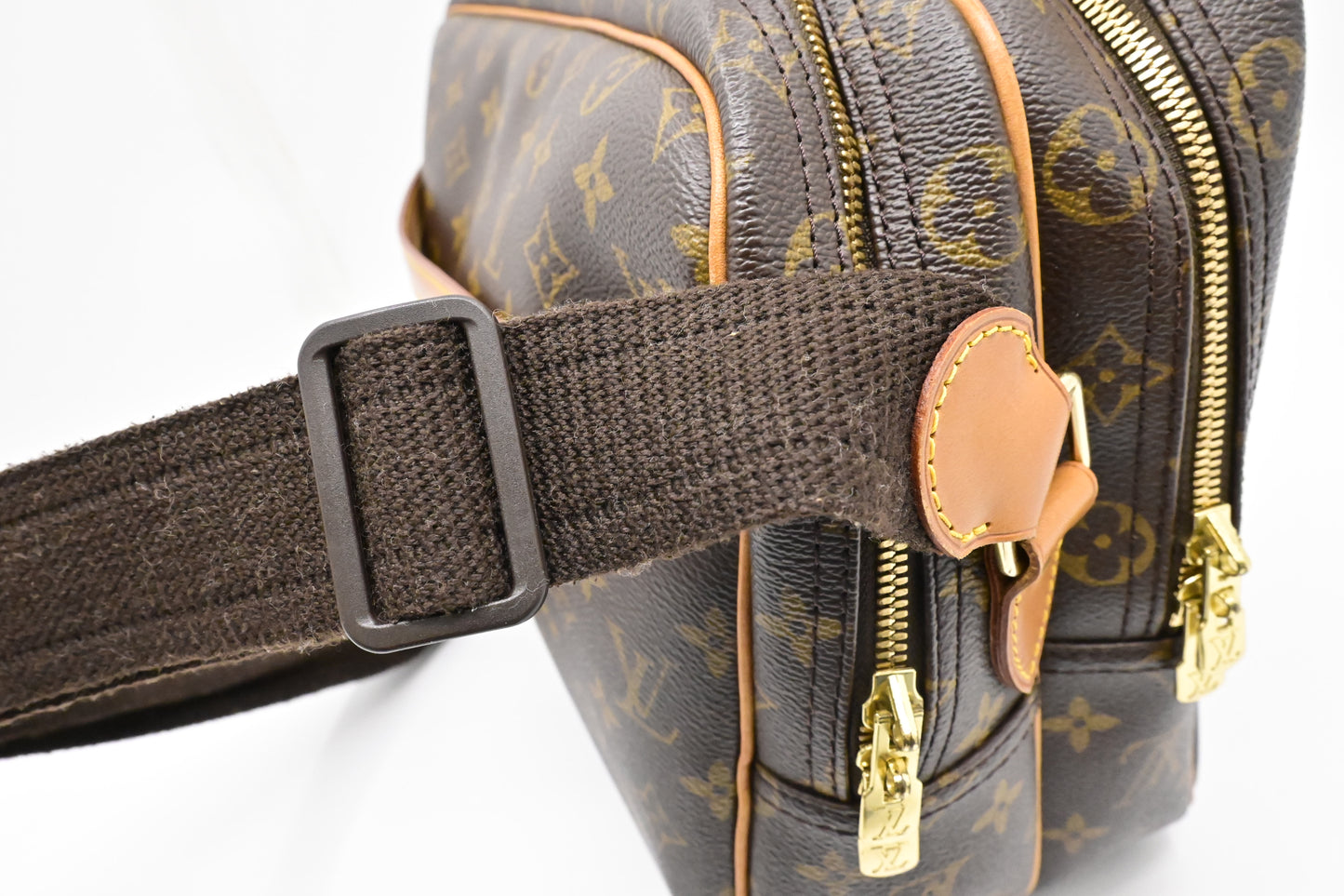 Louis Vuitton reporter GM in Monogram Canvas