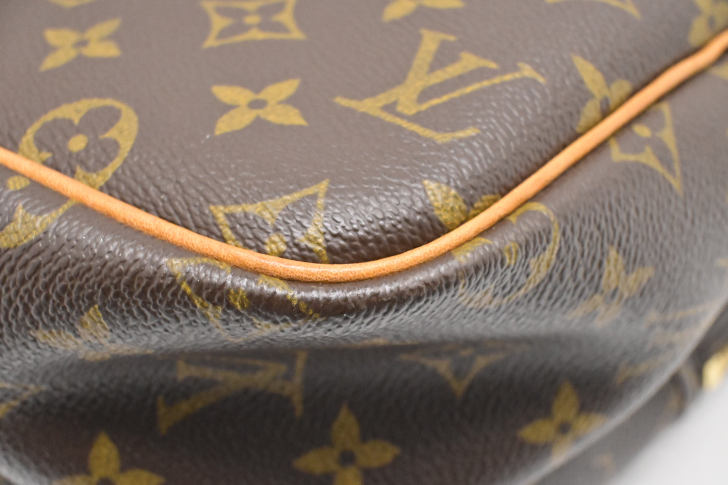 Louis Vuitton reporter GM in Monogram Canvas