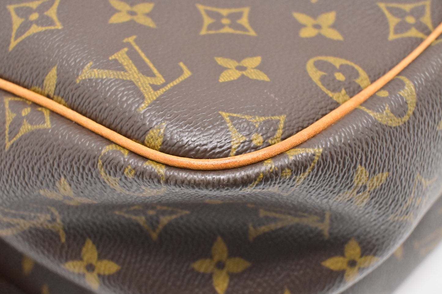 Louis Vuitton reporter GM in Monogram Canvas