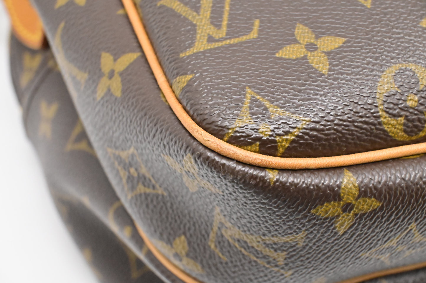 Louis Vuitton reporter GM in Monogram Canvas