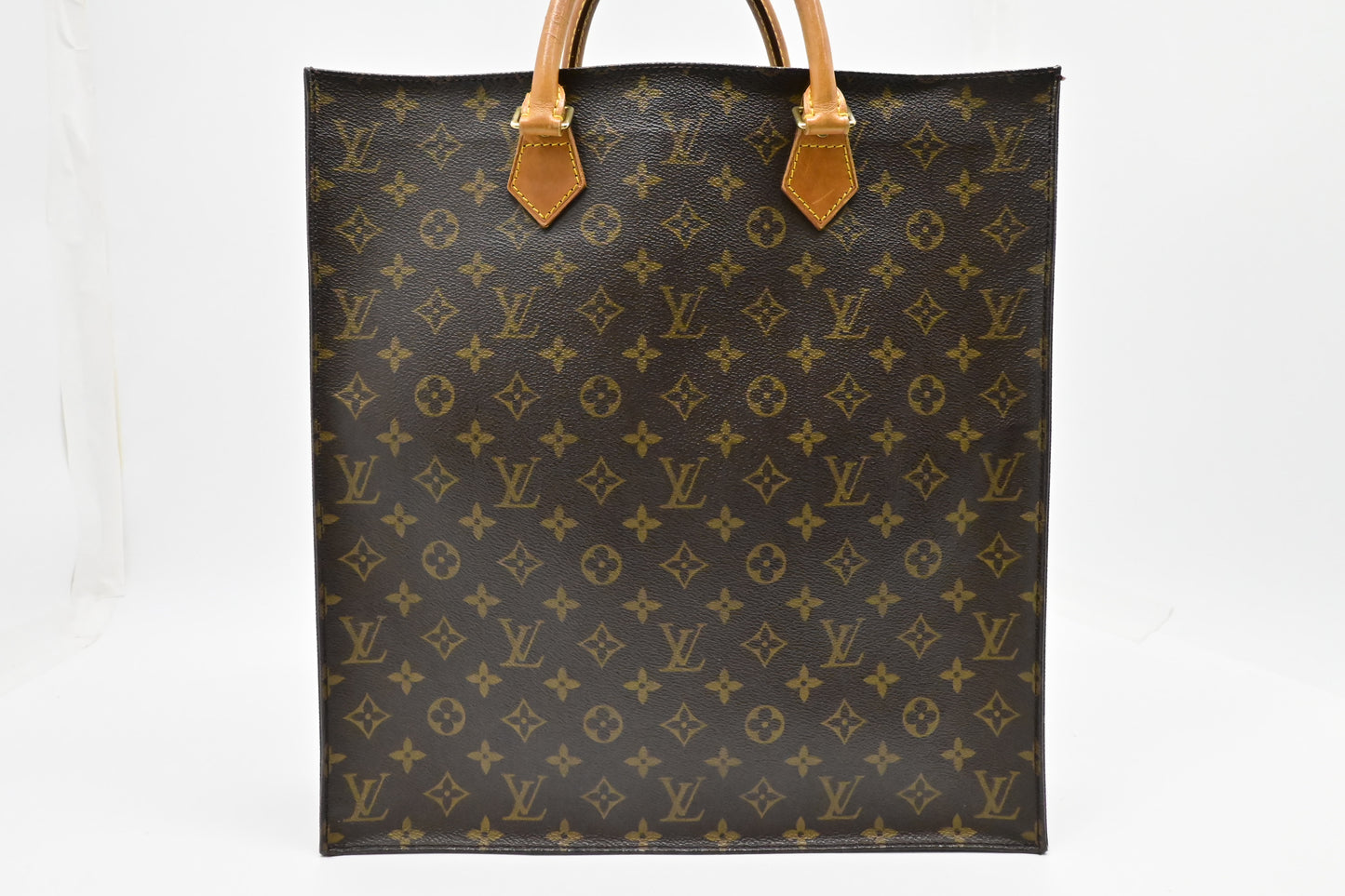 Louis Vuitton Sac Plat in Monogram Canvas