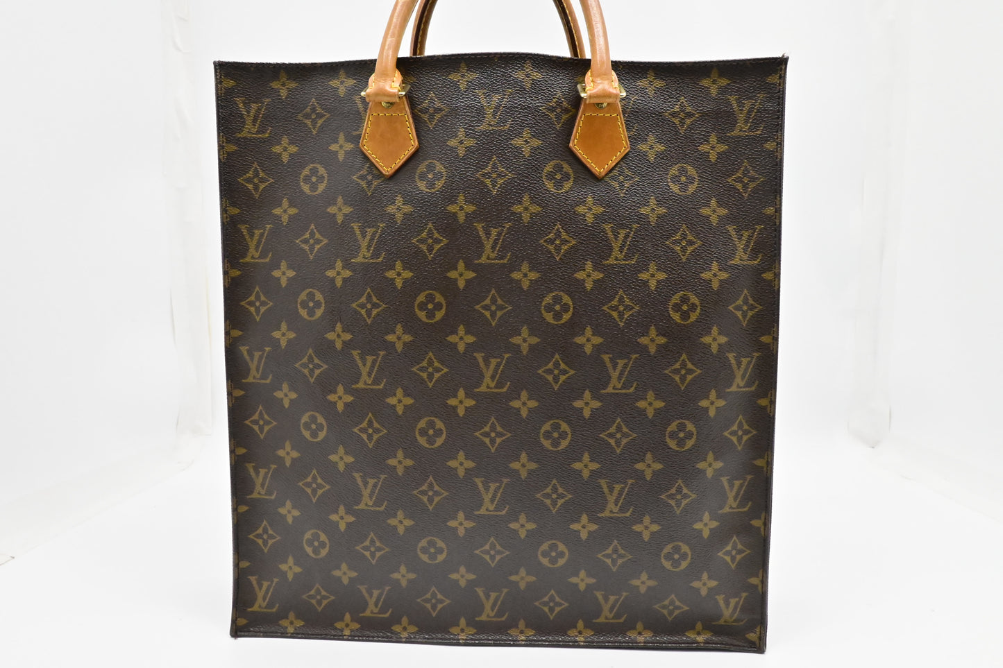 Louis Vuitton Sac Plat in Monogram Canvas