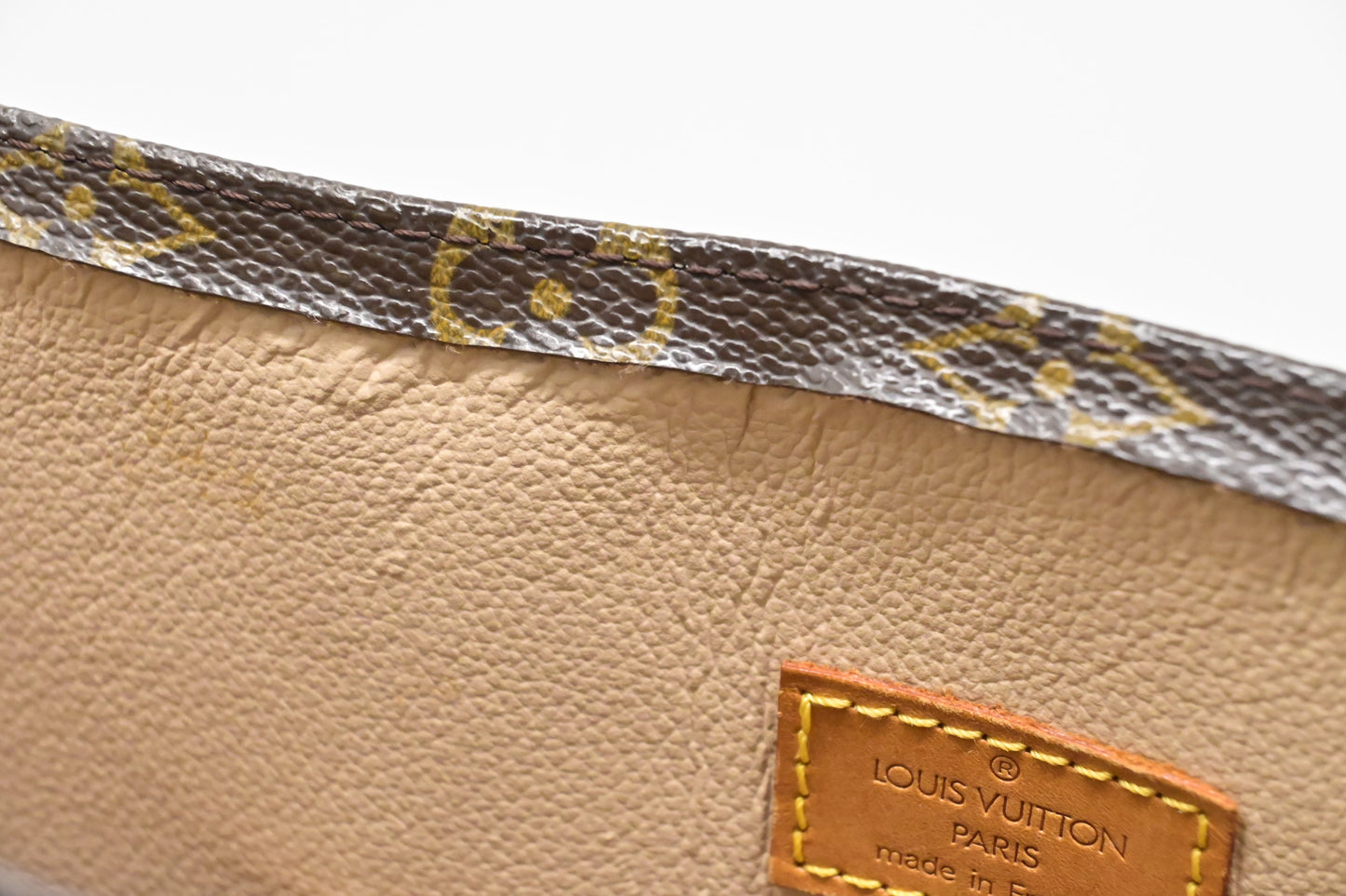 Louis Vuitton Sac Plat in Monogram Canvas