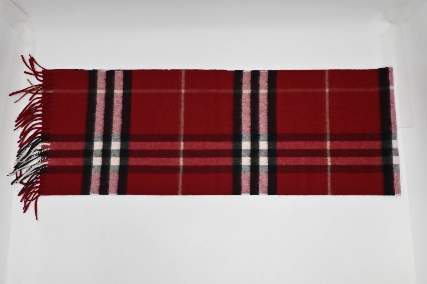 Burbery Scarf in Red Cashmere