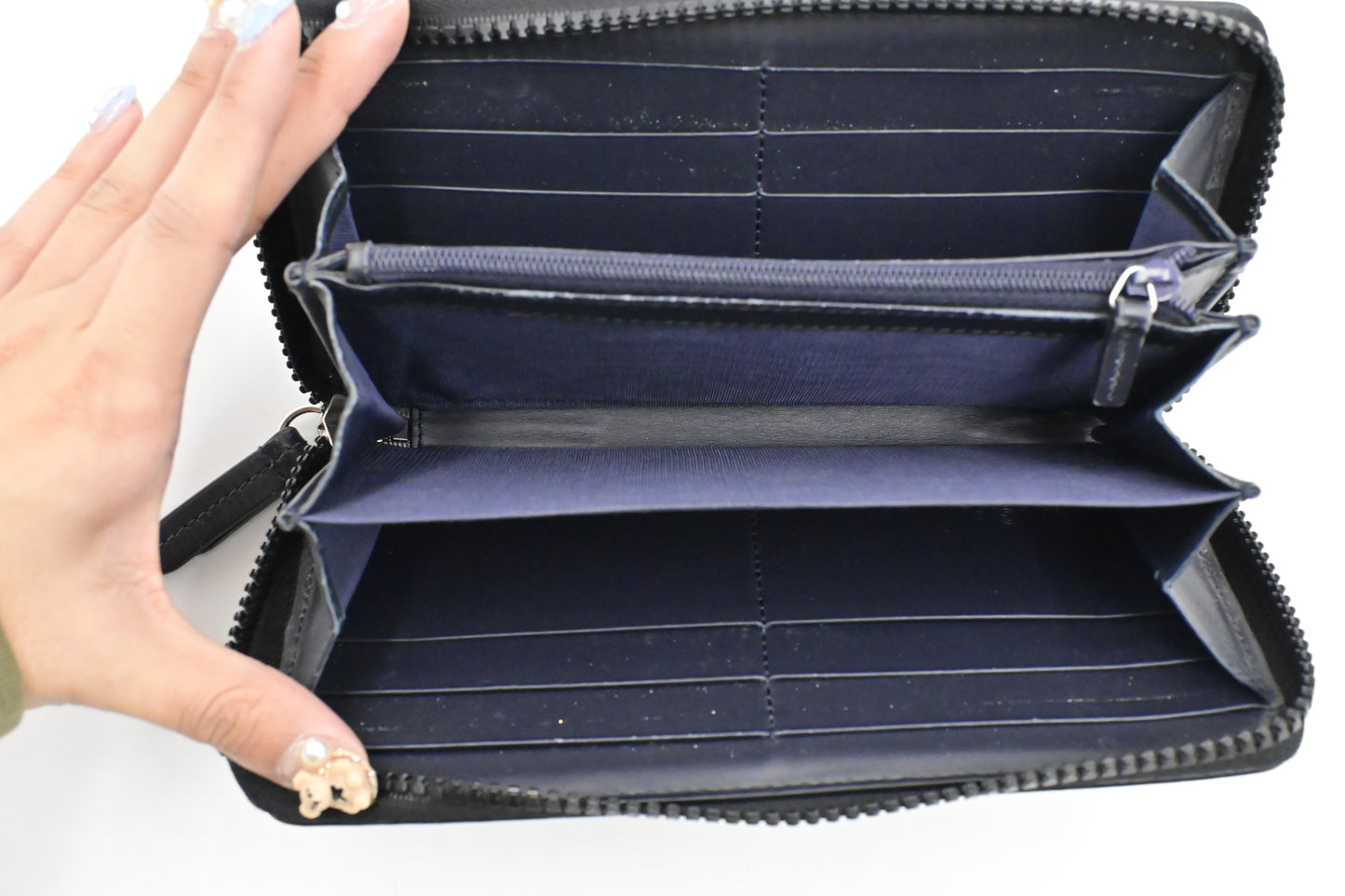 Gucci Zip Around Long Wallet in Blue Blooms GG Supreme Canvas