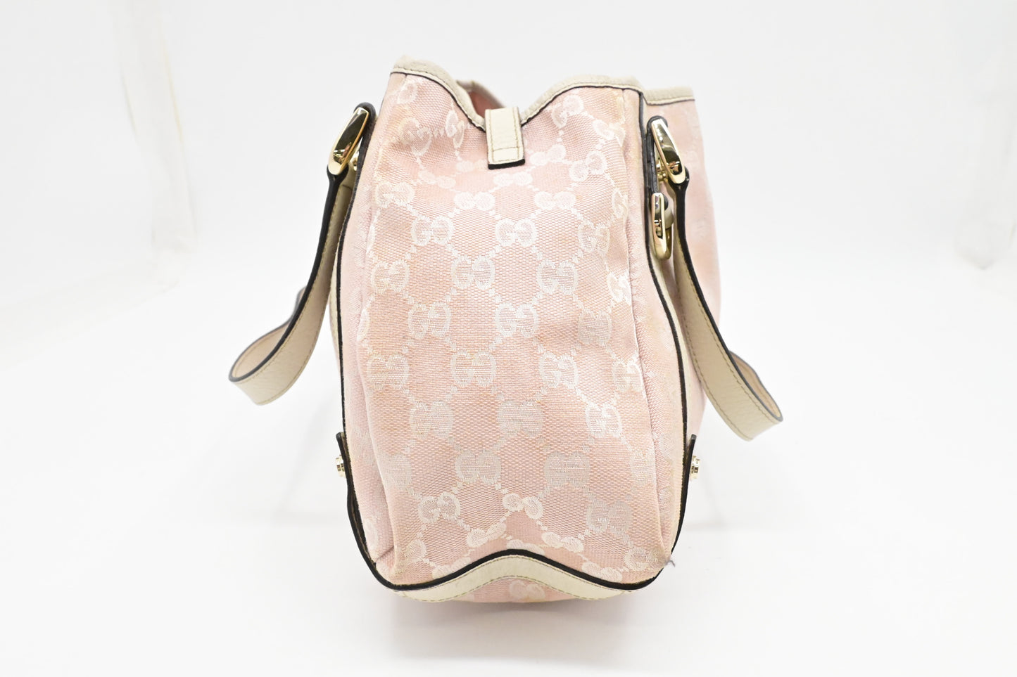 Gucci Abbey Hobo Bag in Pink GG Canvas