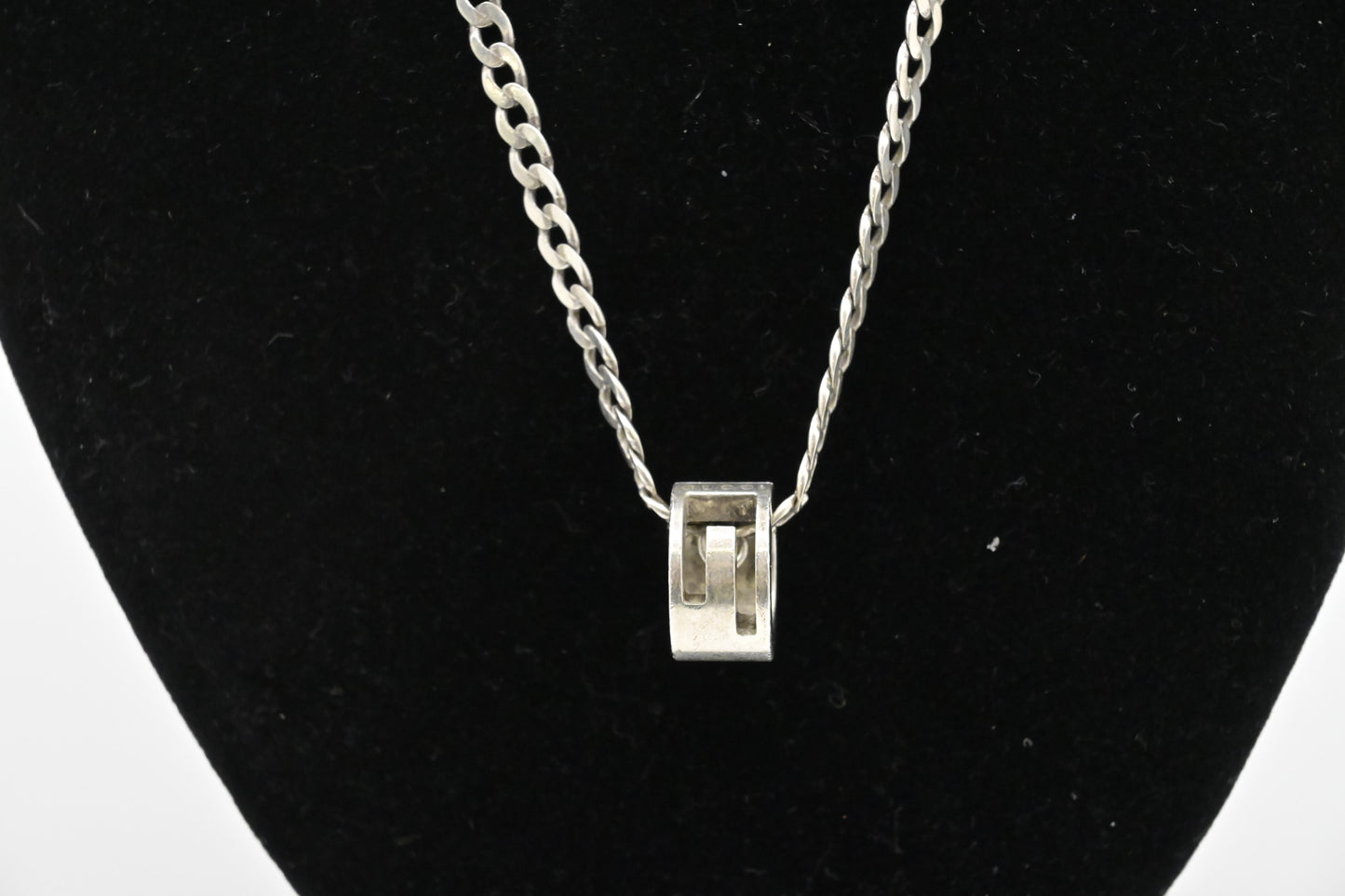 Gucci G-Ring Necklace in Sterling Silver