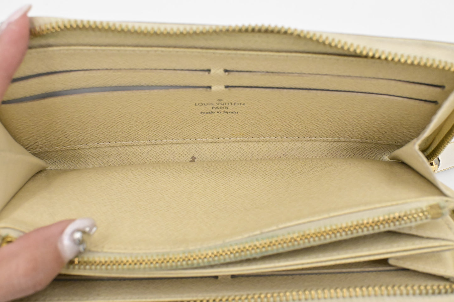Louis Vuitton Long Zippy Wallet in Damier Azur Canvas