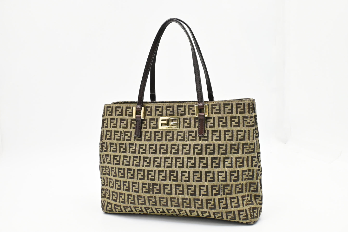 Fendi Shoulder Bag in Brown Zucchino Canvas