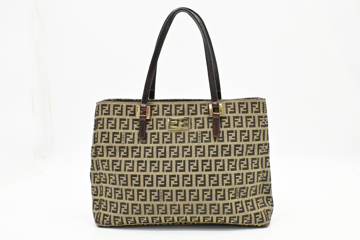 Fendi Shoulder Bag in Brown Zucchino Canvas