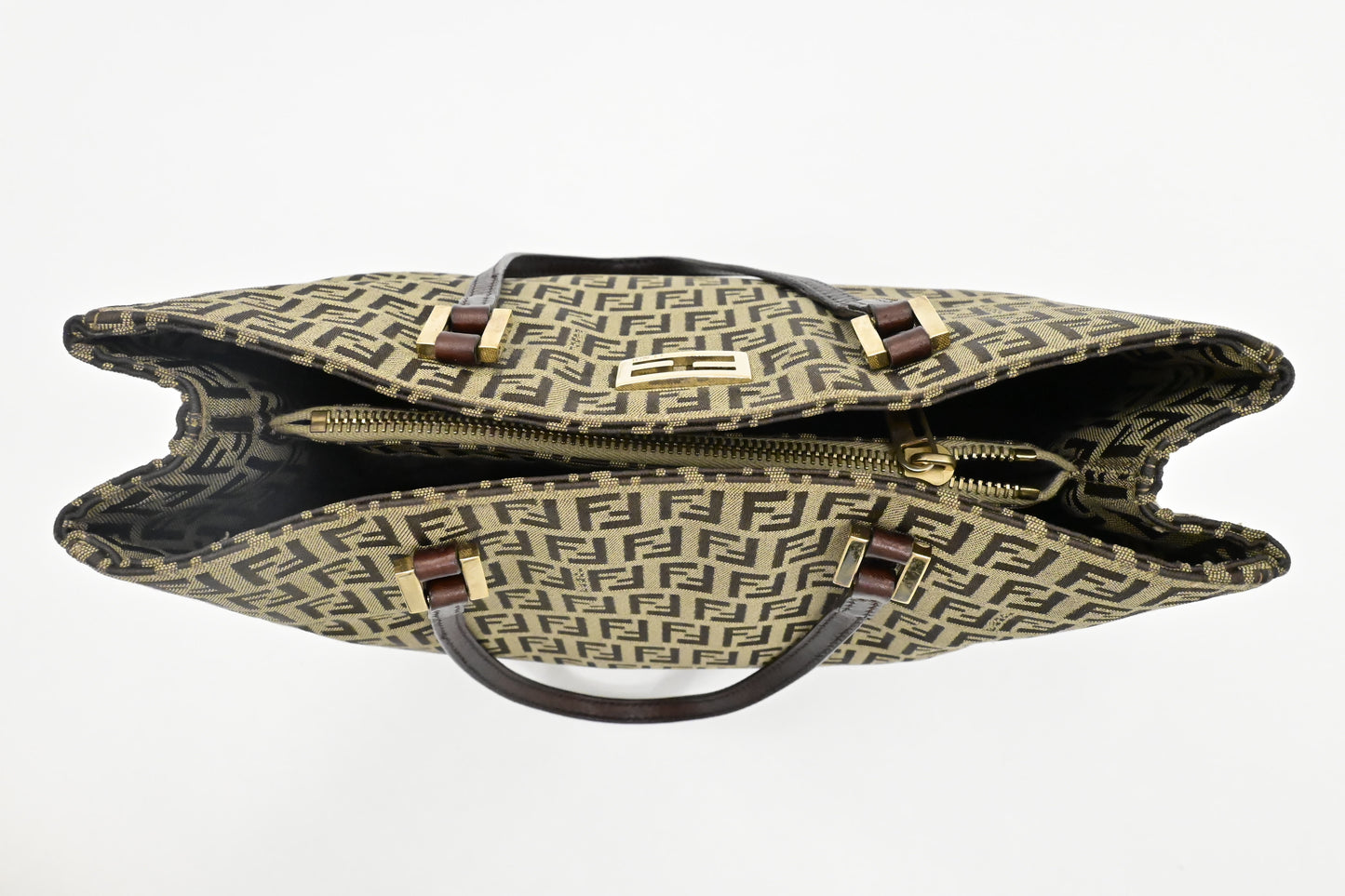 Fendi Shoulder Bag in Brown Zucchino Canvas