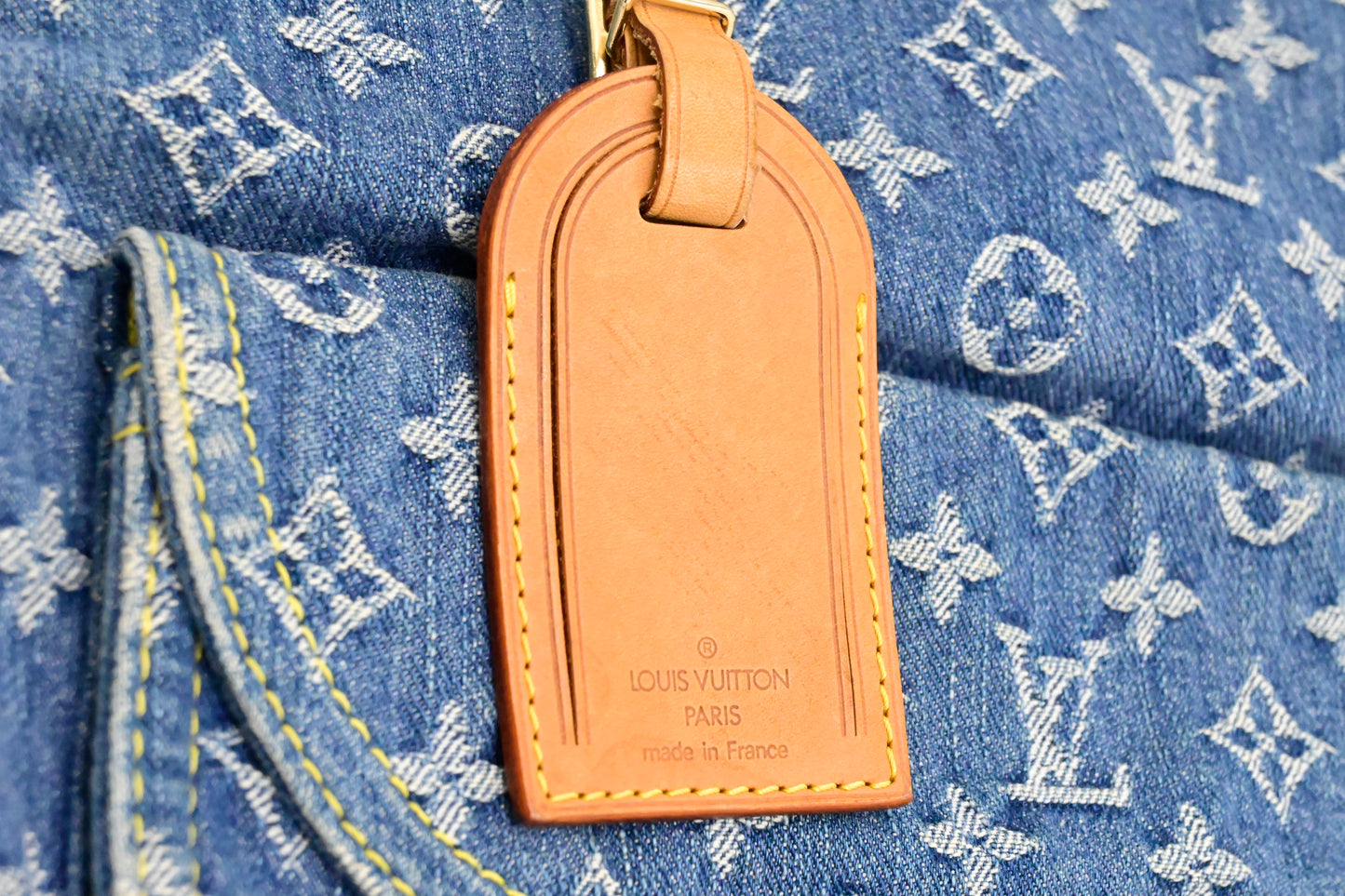 Louis Vuitton Sac Plat in Monogram Denim